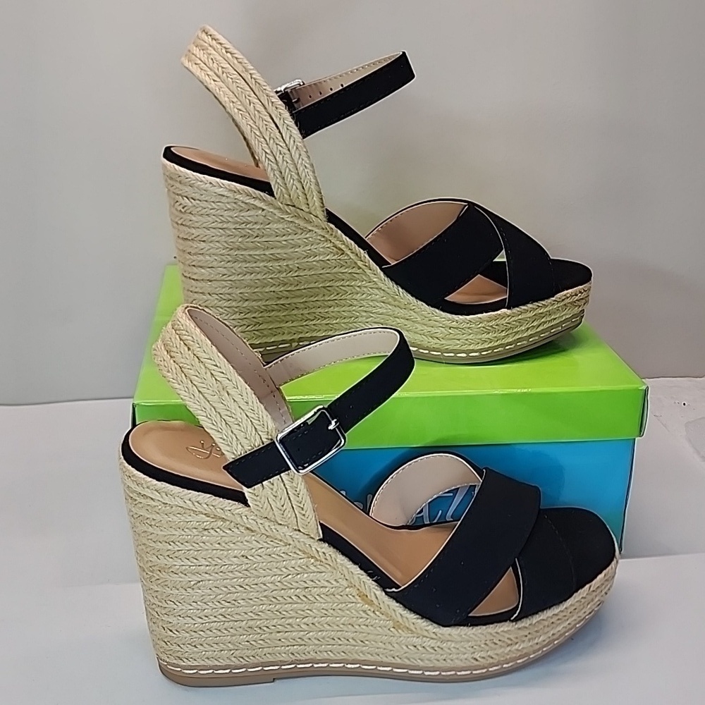 Y not espadrille sandals nwb